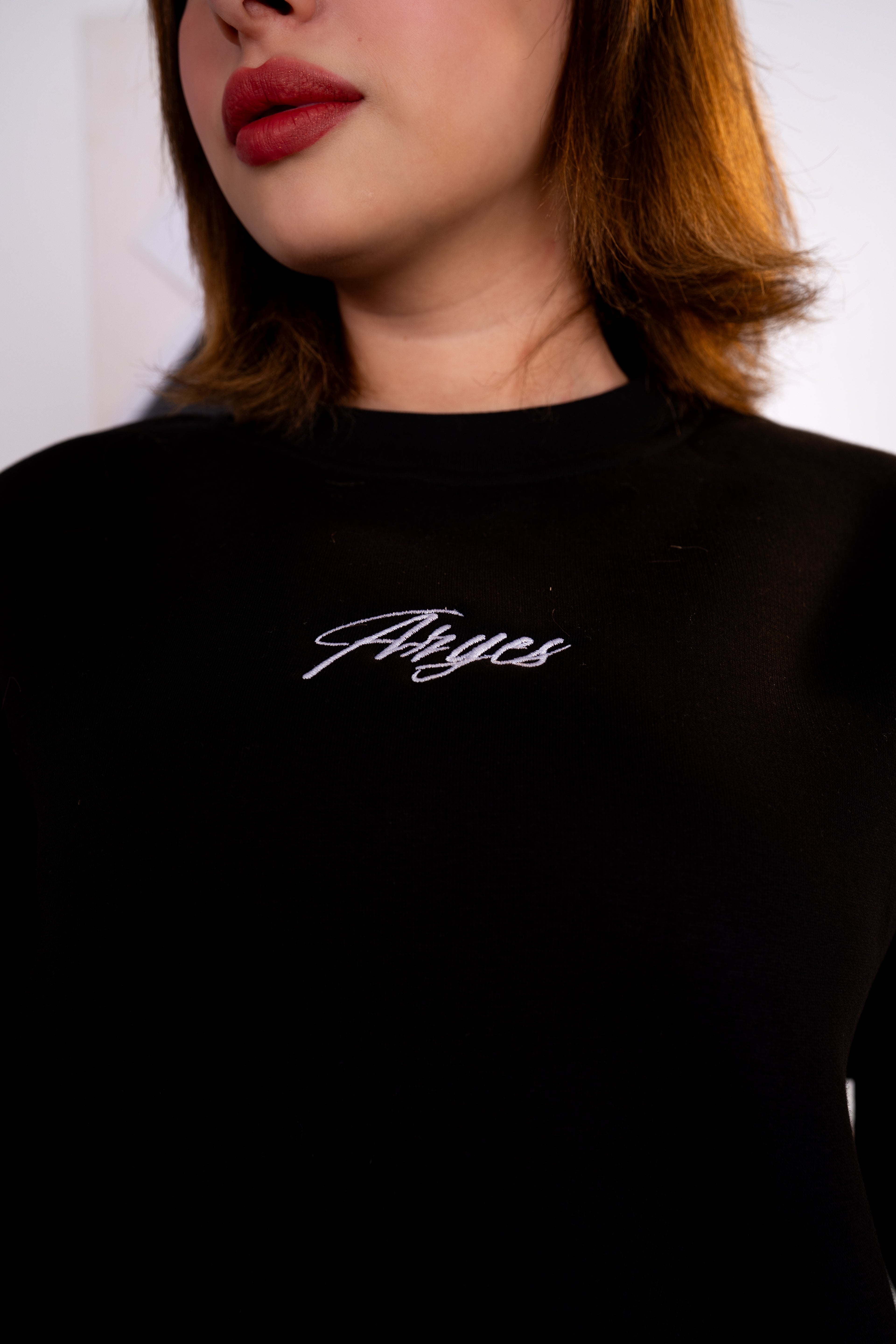 ARYES CREWNECK